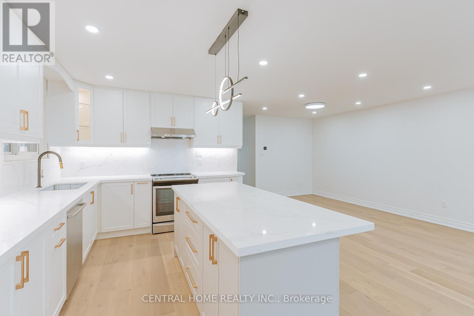 Main - 47 Sherwood Forest Drive, Markham, Ontario  L3P 1P5 - Photo 9 - N12884916