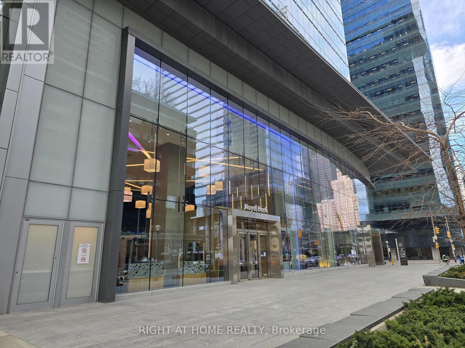 2301 - 12 York Street, Toronto, Ontario  M5J 0A9 - Photo 20 - C12884456