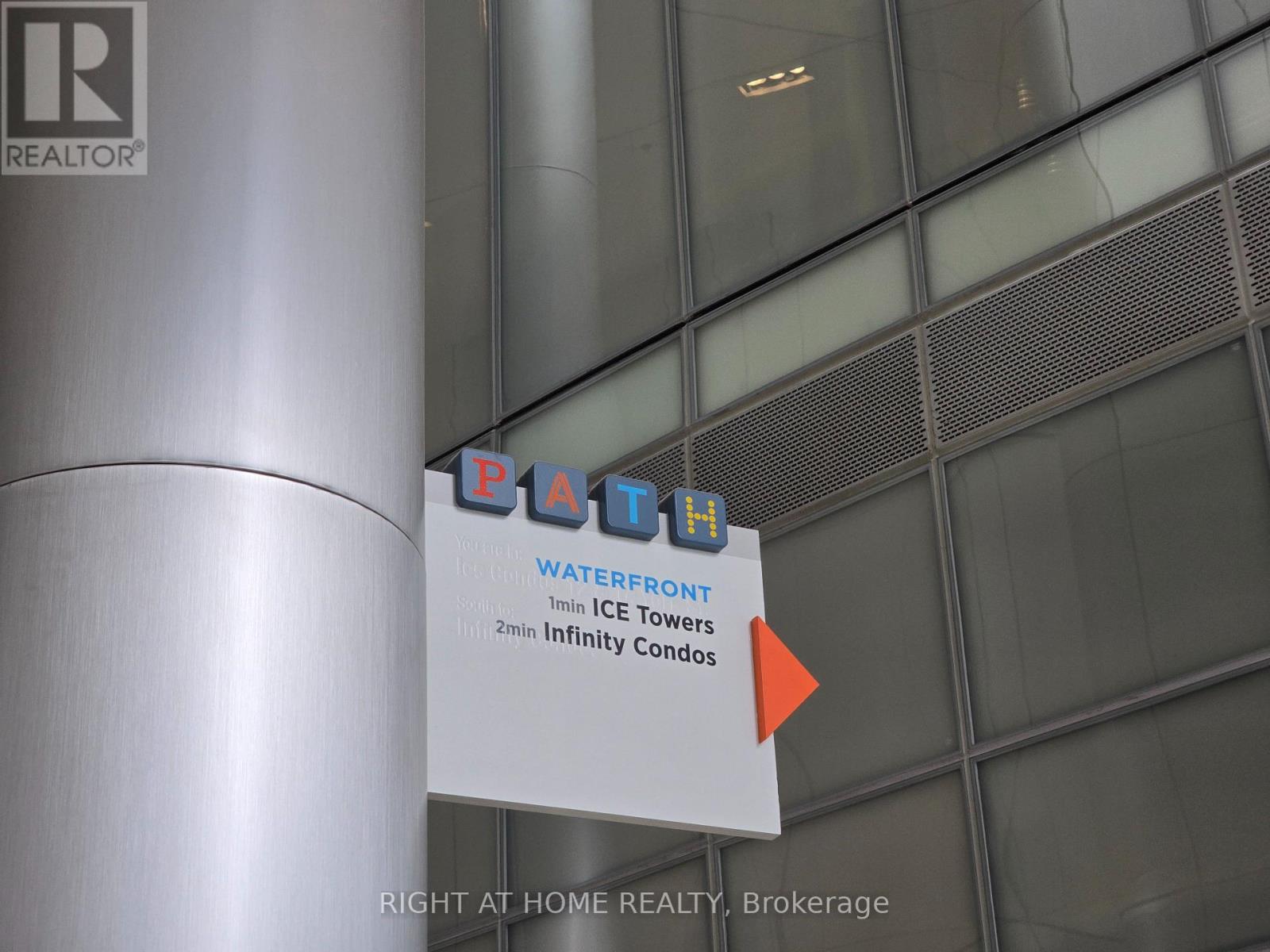 2301 - 12 York Street, Toronto, Ontario  M5J 0A9 - Photo 19 - C12884456