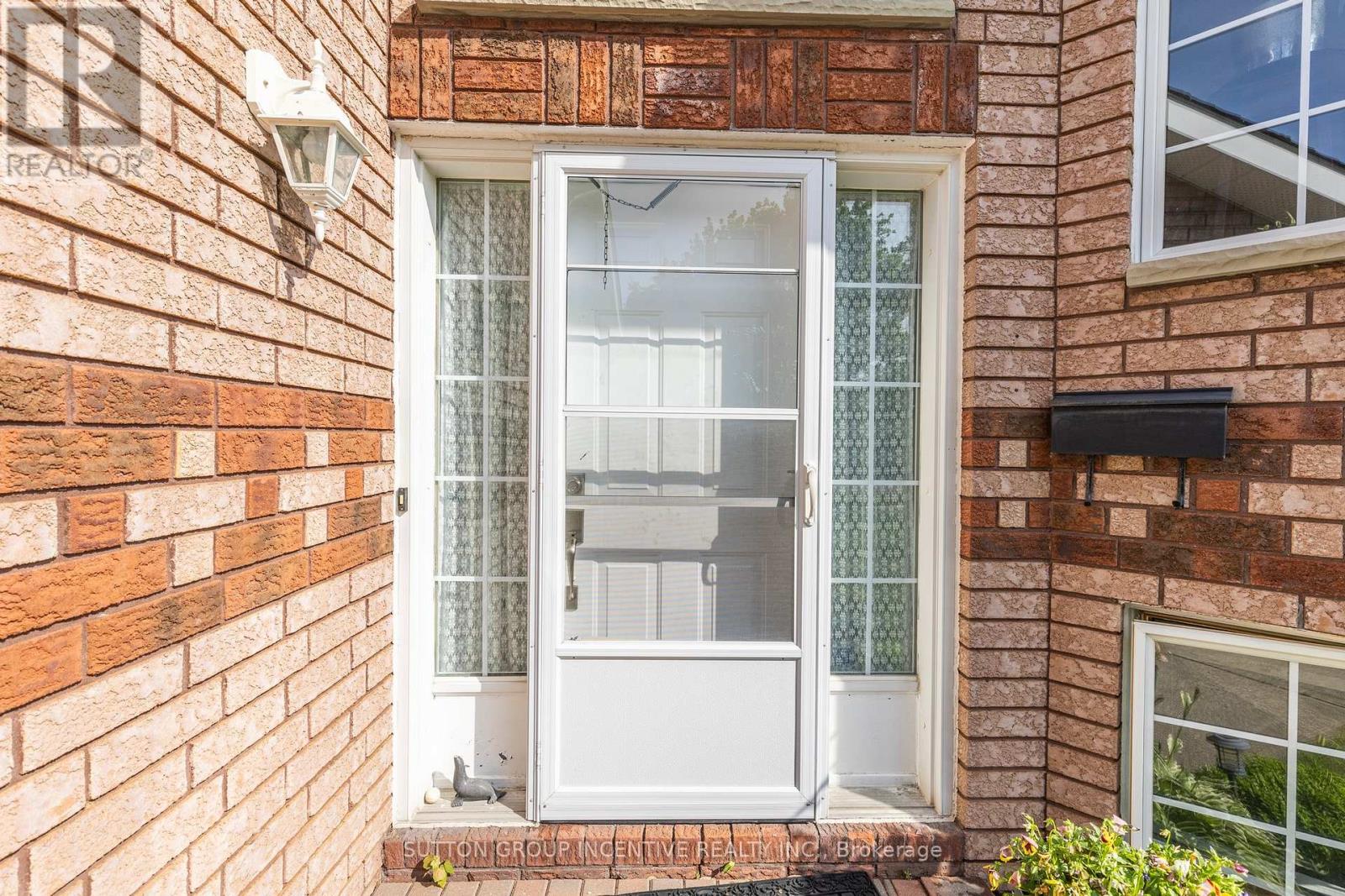 635 Wayne Crescent, Midland, Ontario  L4R 5E1 - Photo 4 - S12884896