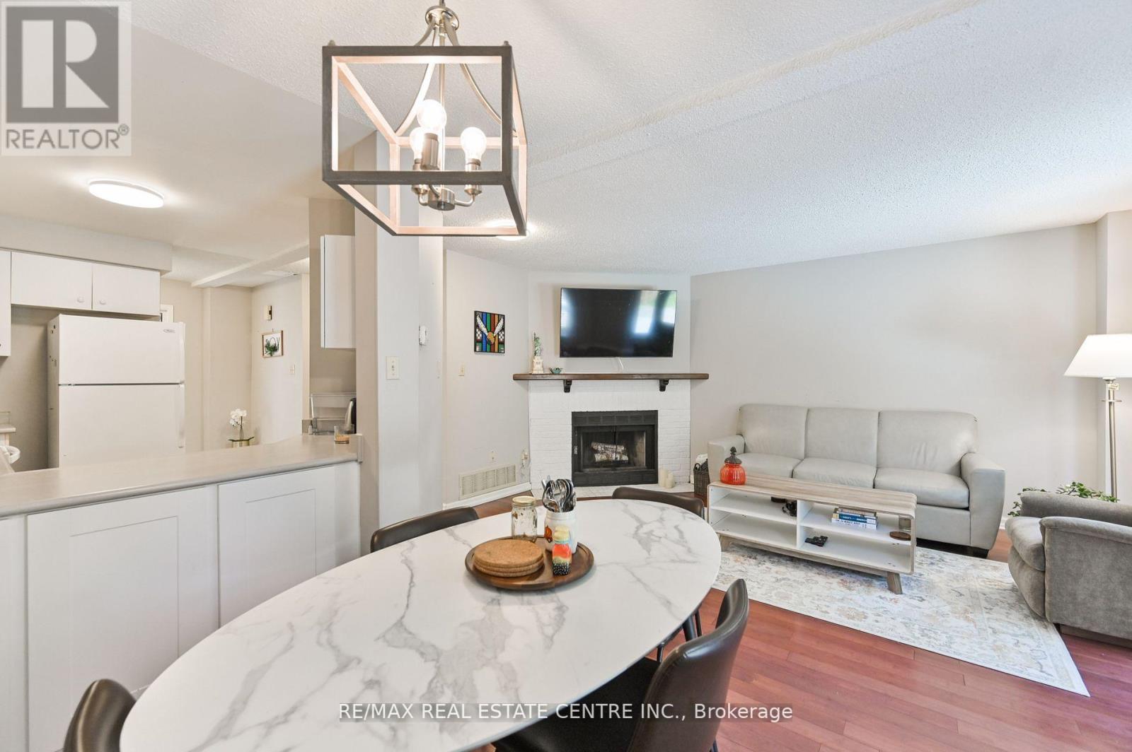 2559 Addingham Crescent, Oakville (Cv Clearview), Ontario  L6J 7K7 - Photo 12 - W12884910