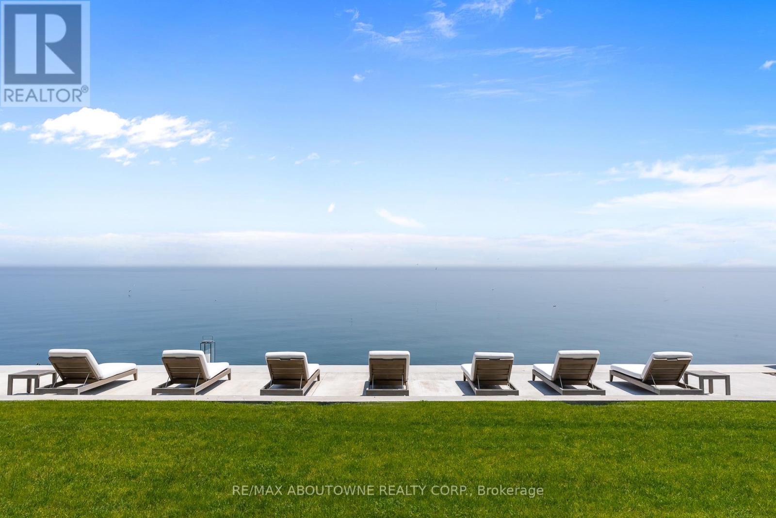 3 Ennisclare Drive E, Oakville, Ontario  L6J 4N3 - Photo 33 - W12884912