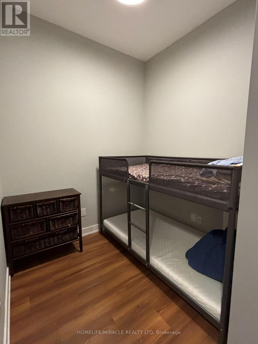 303 - 365 Prince Of Wales Drive, Mississauga (City Centre), Ontario  L5B 0G6 - Photo 8 - W12884918