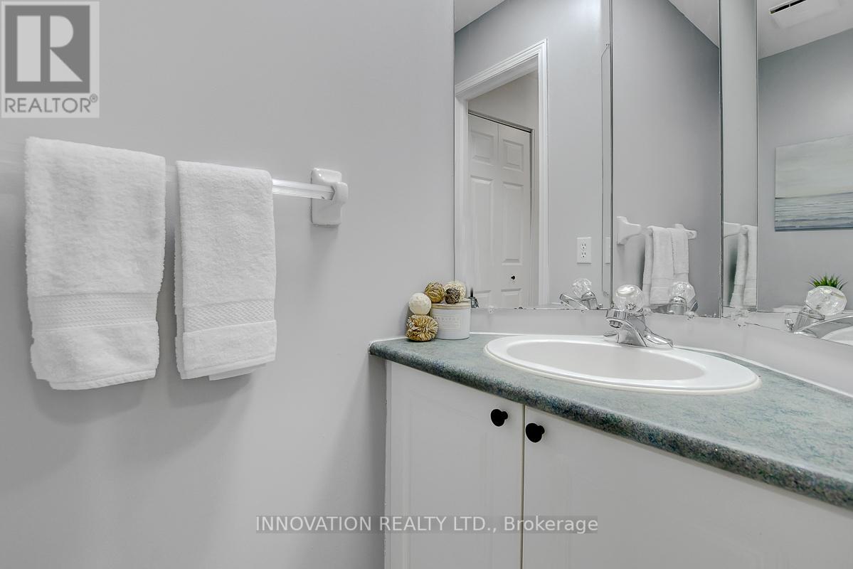 4407 Ashcroft Court, Ottawa, Ontario  K1J 1C7 - Photo 10 - X12884964