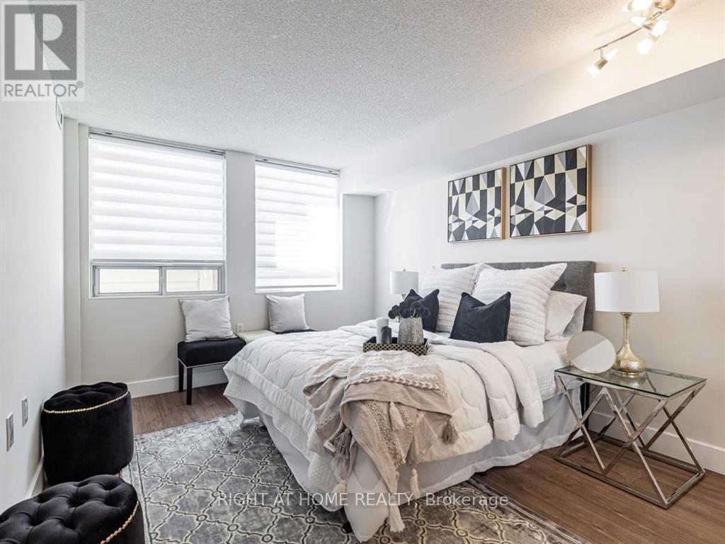 215 - 555 Wilson Hts Boulevard, Toronto, Ontario M3H 6B5 - Photo 11 - C12884956