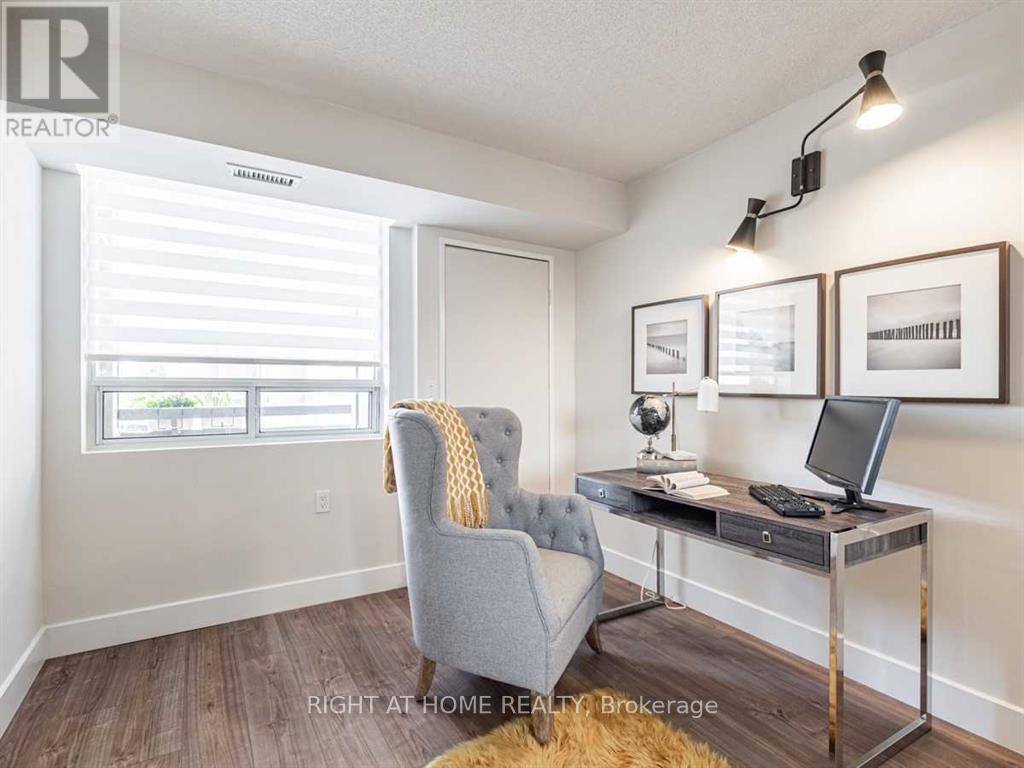 215 - 555 Wilson Hts Boulevard, Toronto, Ontario M3H 6B5 - Photo 15 - C12884956