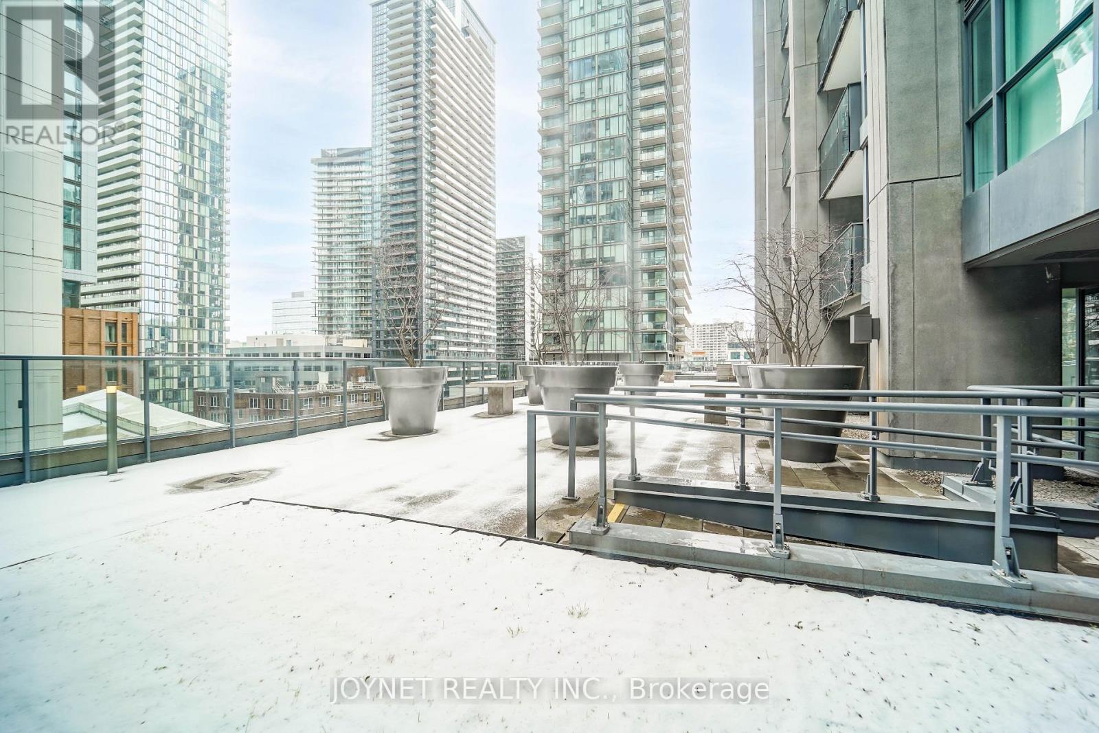 1001 - 295 Adelaide Street W, Toronto, Ontario  M5V 1P7 - Photo 8 - C12884960