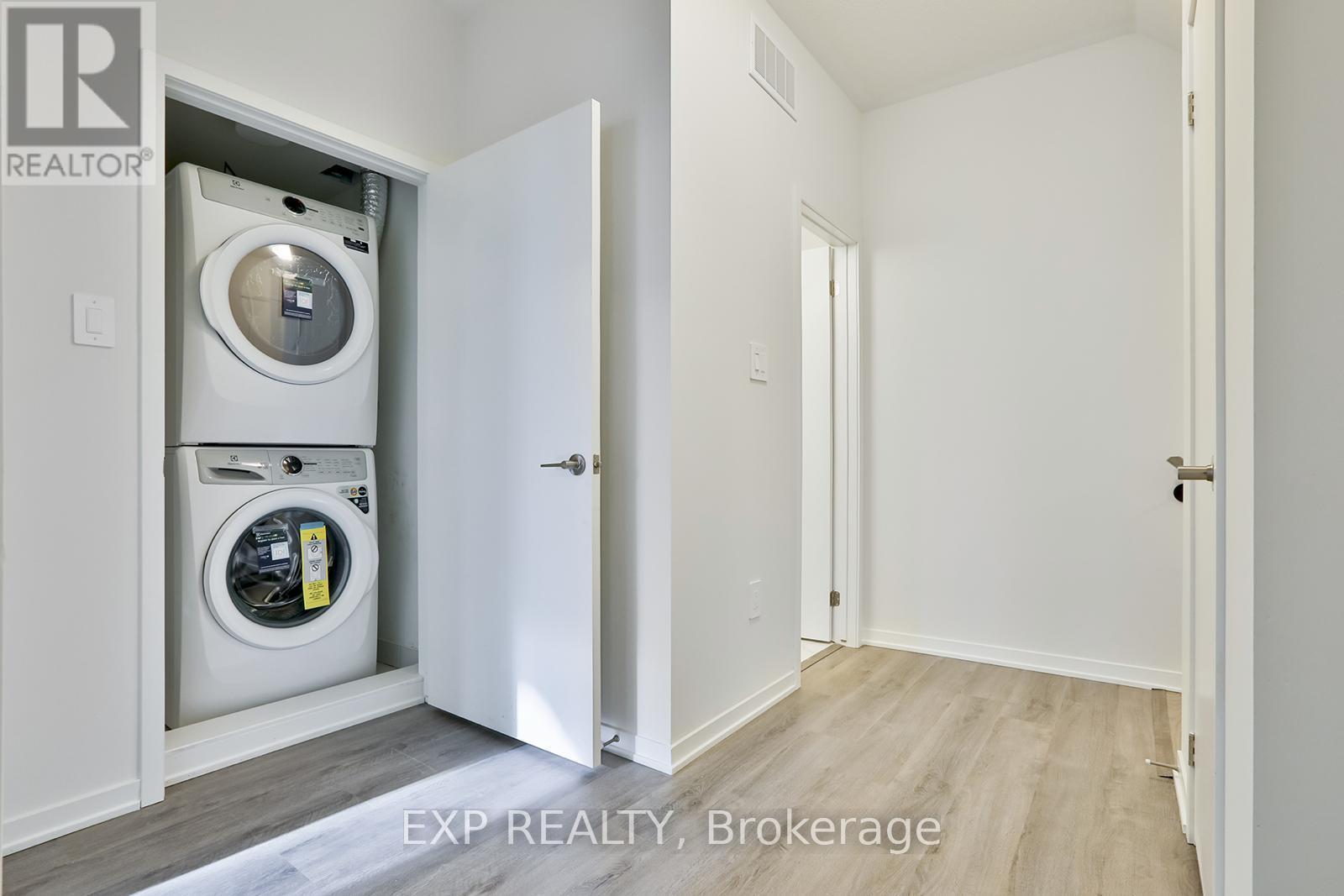 102 - 10 Almond Blossom Mews, Vaughan, Ontario  L4K 0N6 - Photo 18 - N12884952