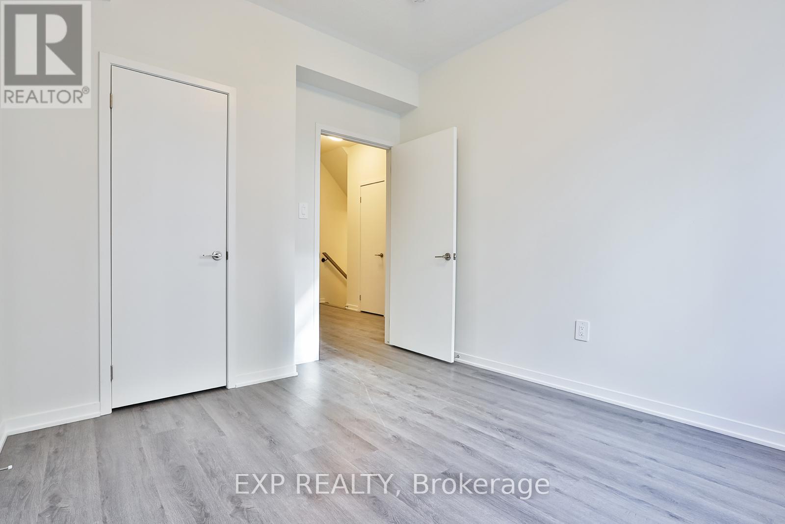 102 - 10 Almond Blossom Mews, Vaughan, Ontario  L4K 0N6 - Photo 6 - N12884952