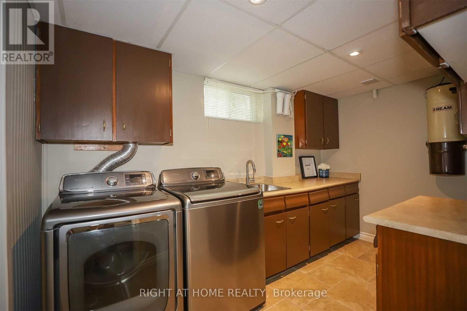 14 Forest Road, Grimsby, Ontario  L3M 2J3 - Photo 31 - X12884936