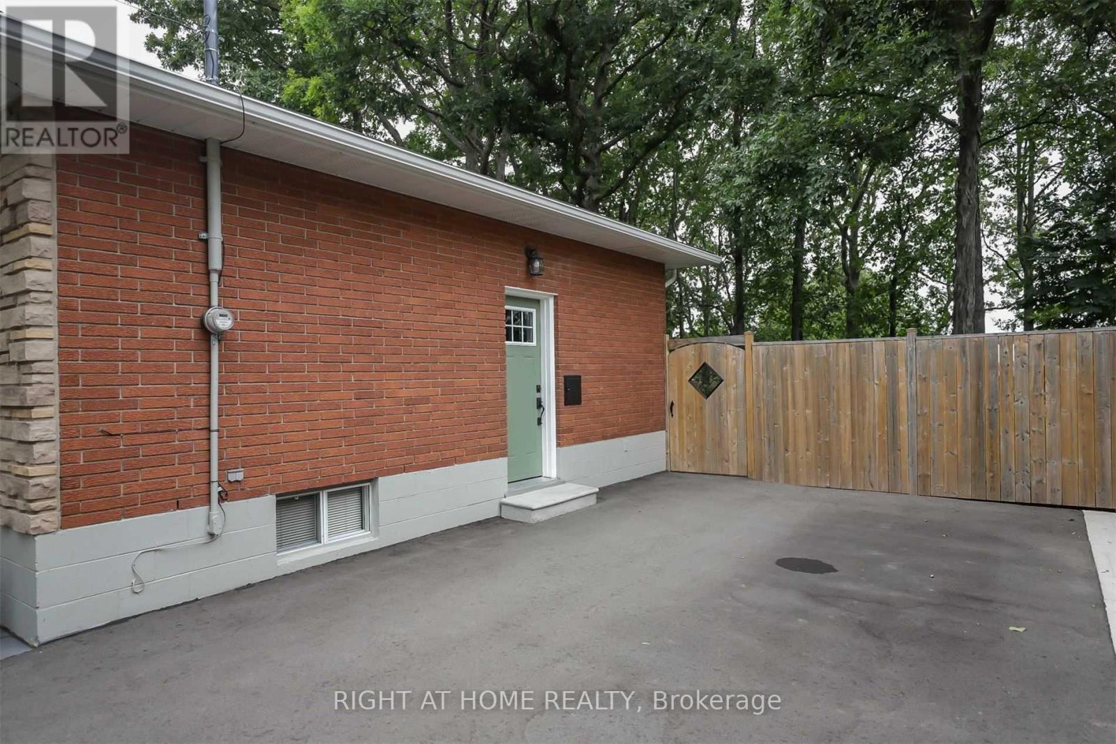 14 Forest Road, Grimsby, Ontario  L3M 2J3 - Photo 34 - X12884936