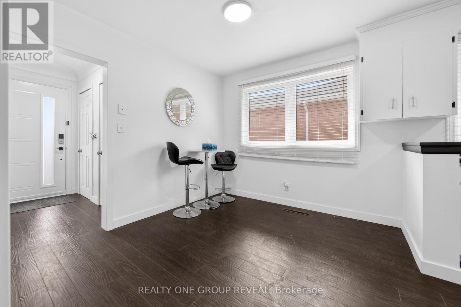 352 East 42nd Street, Hamilton, Ontario  L8T 3A7 - Photo 11 - X12884942