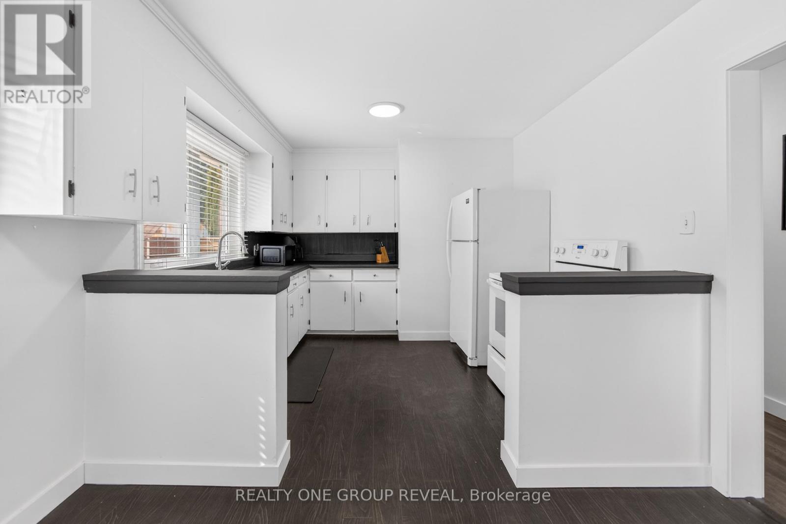 352 East 42nd Street, Hamilton, Ontario  L8T 3A7 - Photo 12 - X12884942