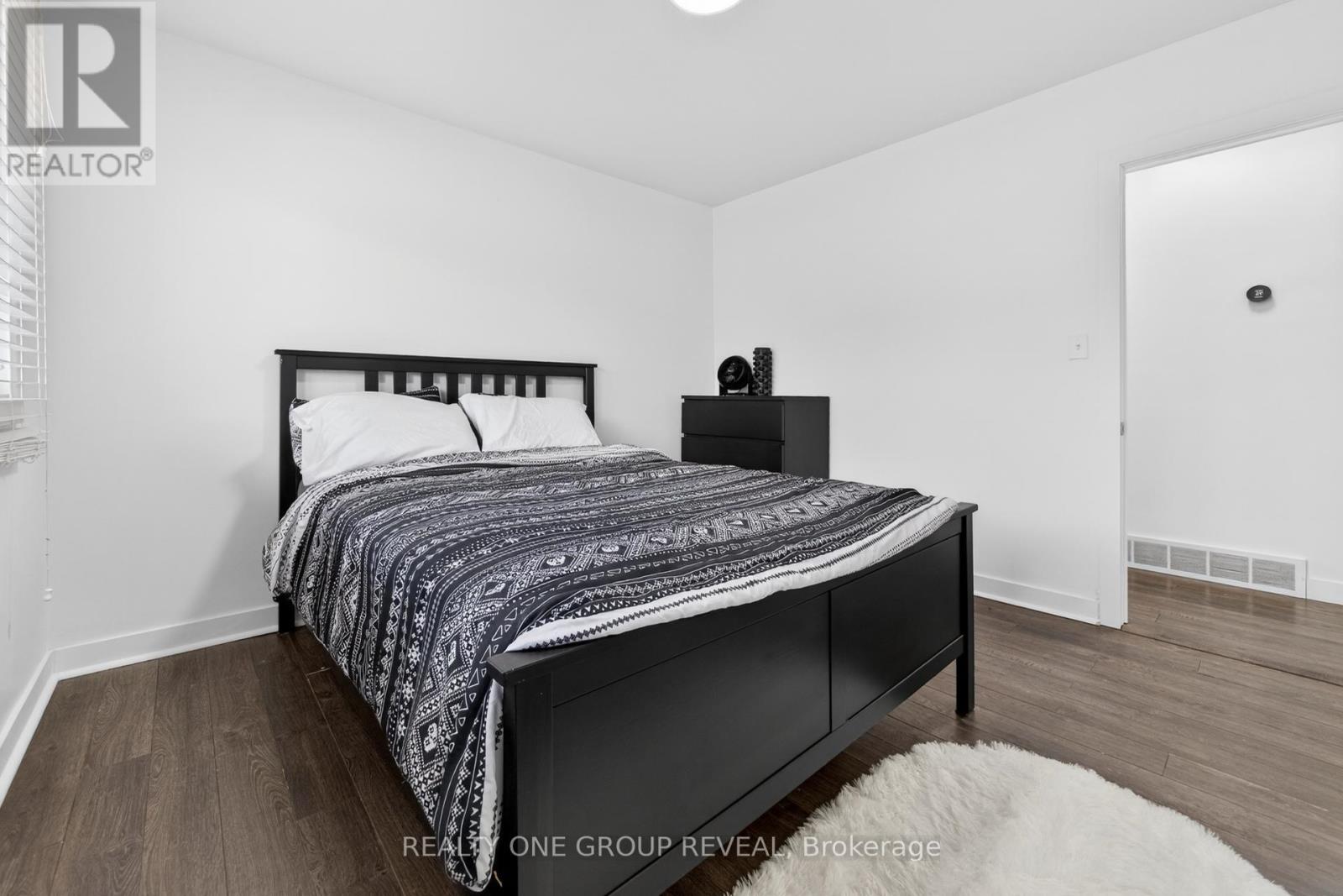 352 East 42nd Street, Hamilton, Ontario  L8T 3A7 - Photo 19 - X12884942