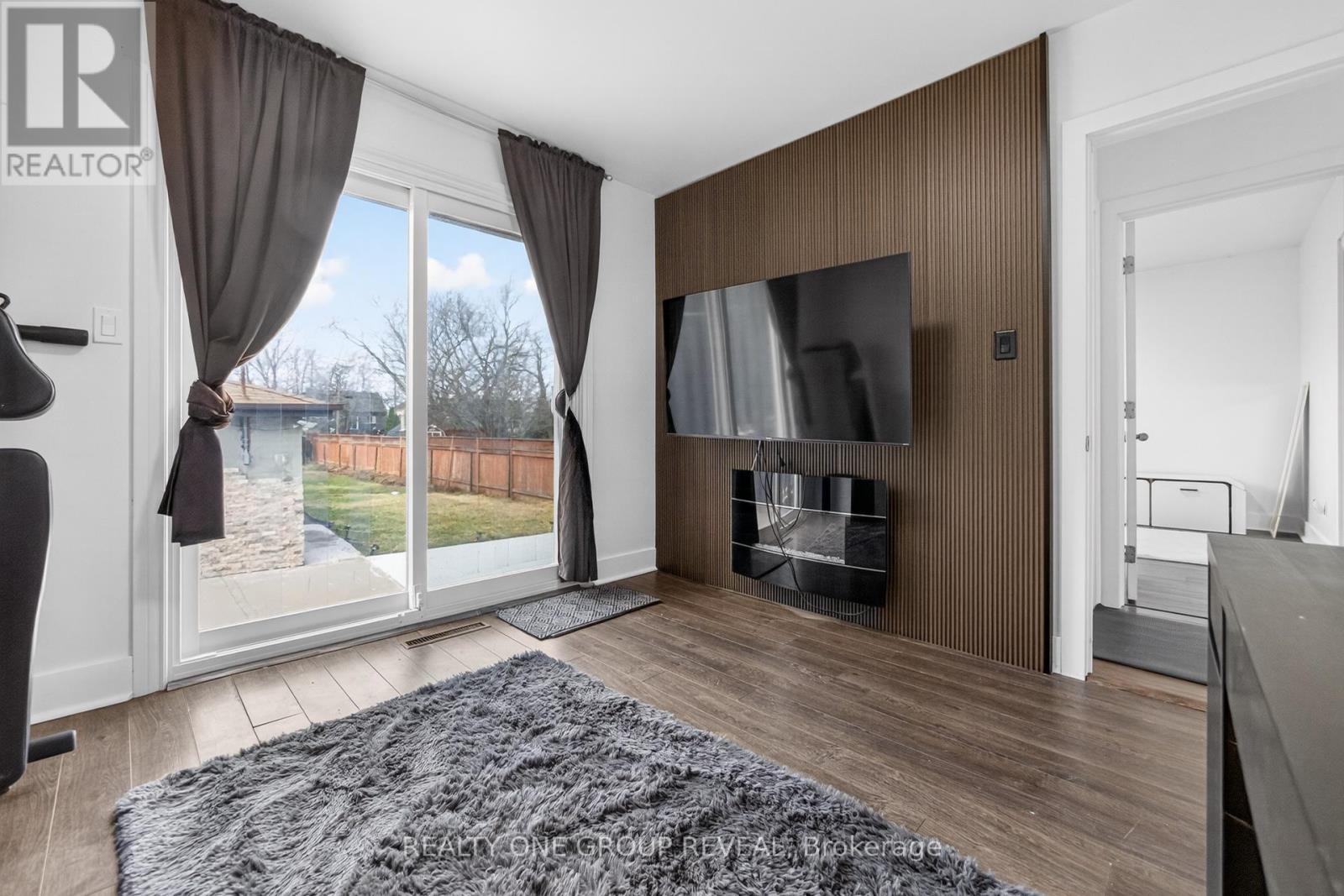 352 East 42nd Street, Hamilton, Ontario  L8T 3A7 - Photo 23 - X12884942