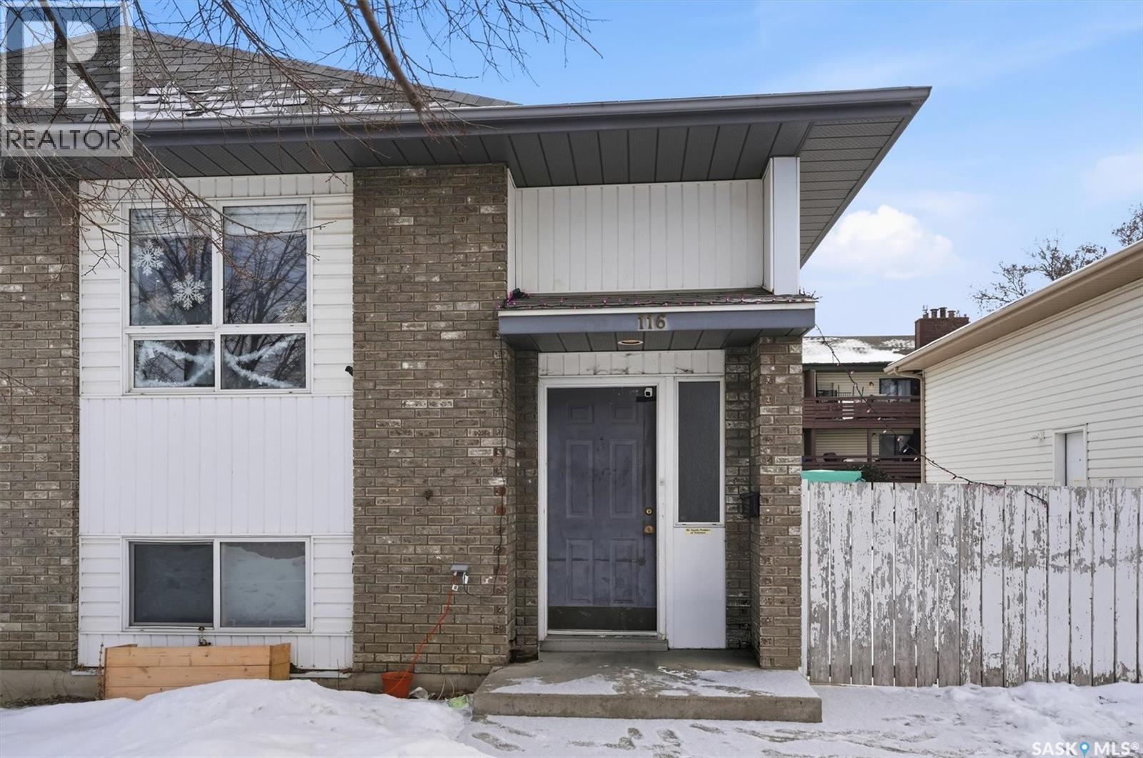 114 - 116 Barber Crescent, Saskatoon, Saskatchewan  S7M 5M7 - Photo 5 - SK030470