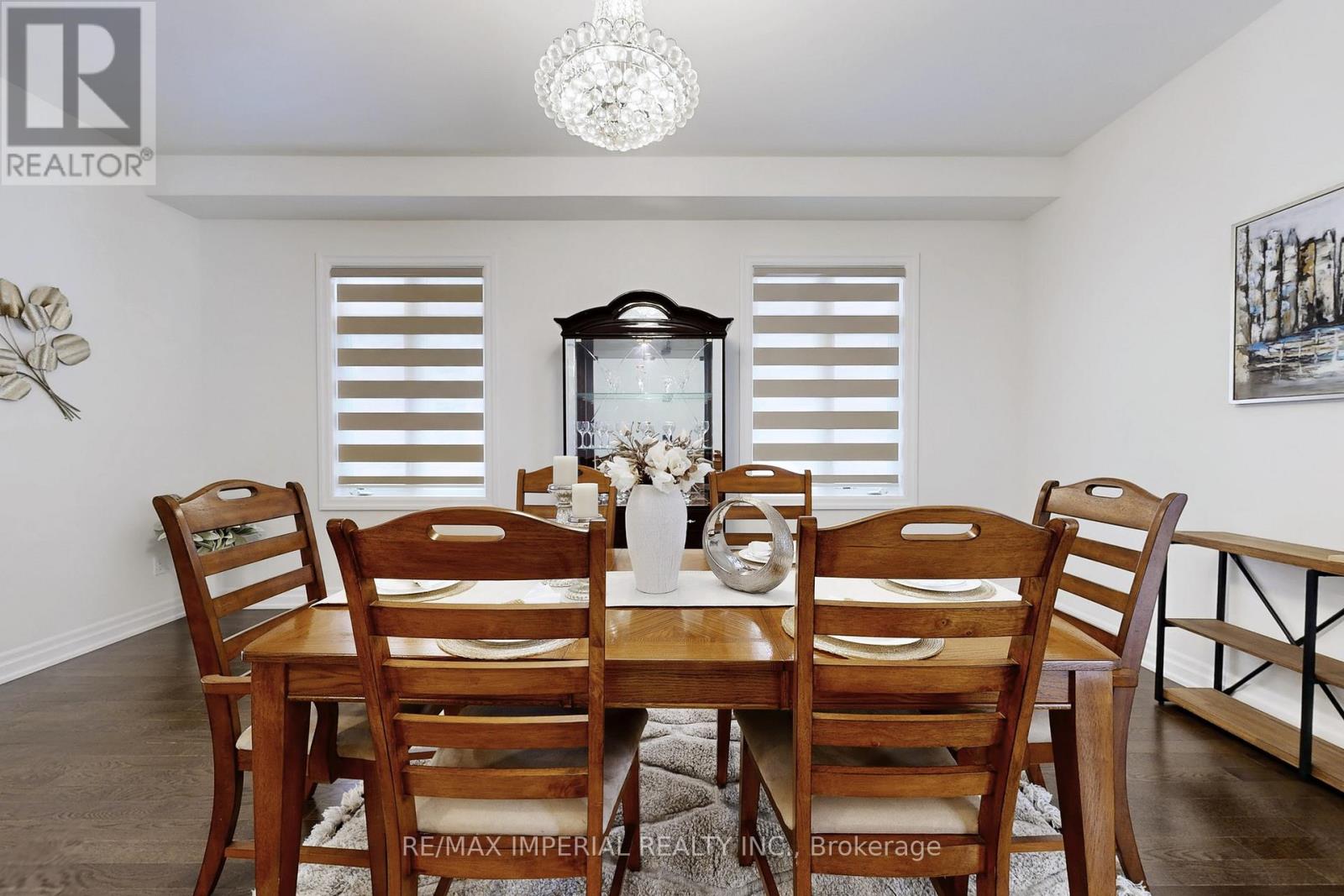 211 Touch Gold Crescent, Aurora, Ontario L4G 3X4 - Photo 6 - N12883012