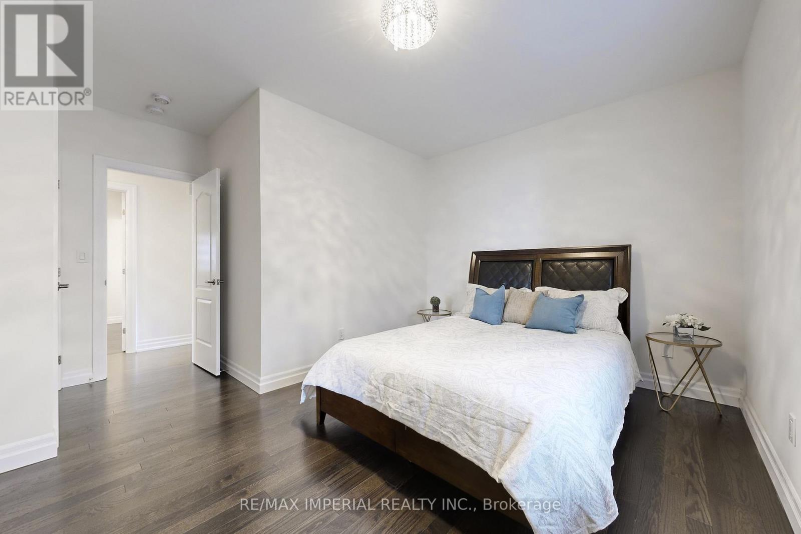 211 Touch Gold Crescent, Aurora, Ontario L4G 3X4 - Photo 28 - N12883012