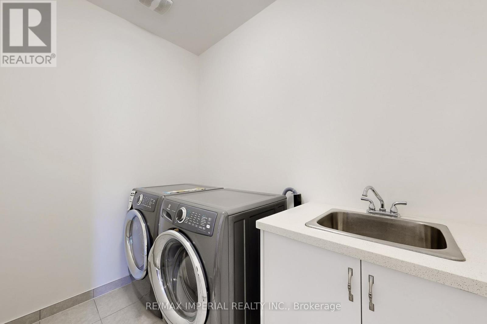 211 Touch Gold Crescent, Aurora, Ontario L4G 3X4 - Photo 42 - N12883012