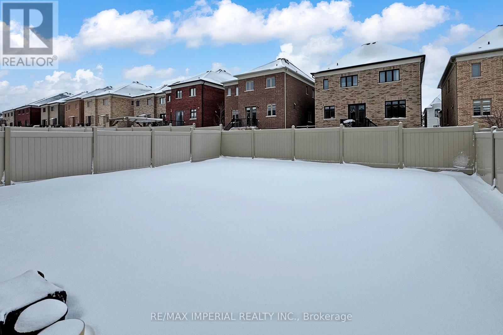 211 Touch Gold Crescent, Aurora, Ontario L4G 3X4 - Photo 46 - N12883012