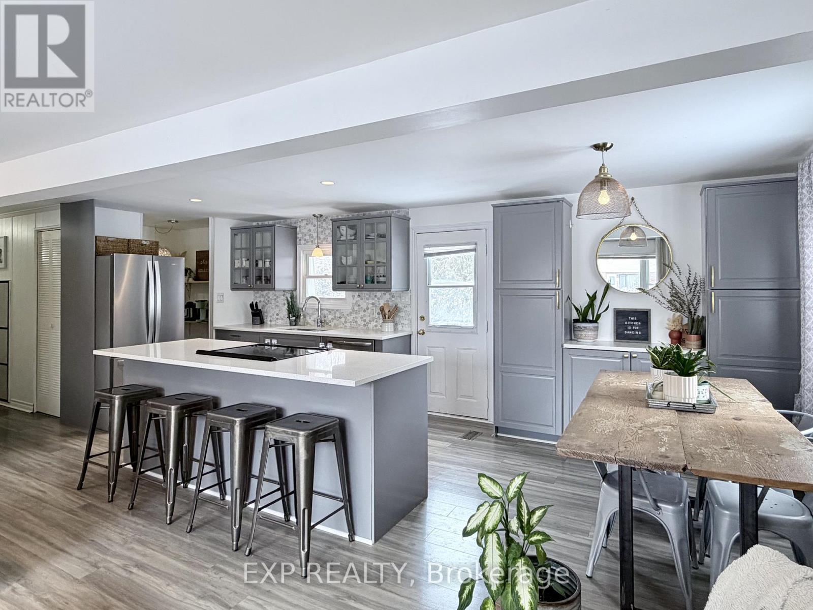 381 Nelson Street, Kincardine, Ontario  N2Z 1X7 - Photo 17 - X12721792