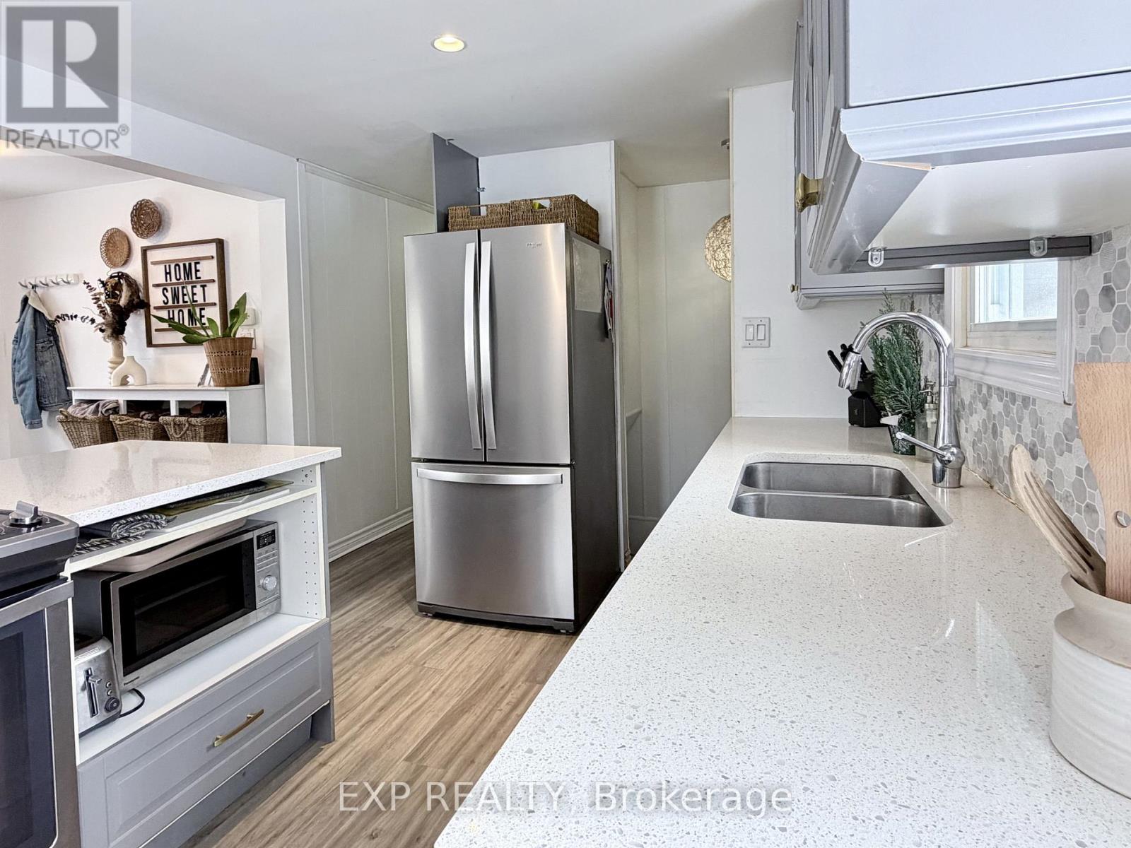 381 Nelson Street, Kincardine, Ontario  N2Z 1X7 - Photo 19 - X12721792