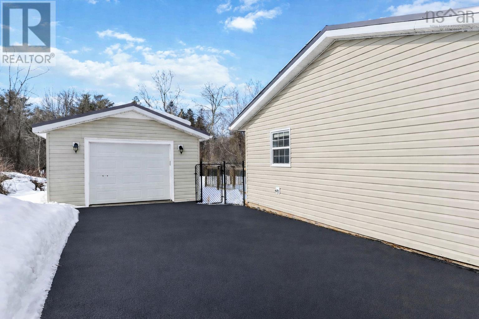 9039 Highway 10 Highway, Nictaux, Nova Scotia  B0J 1E0 - Photo 4 - 202604233