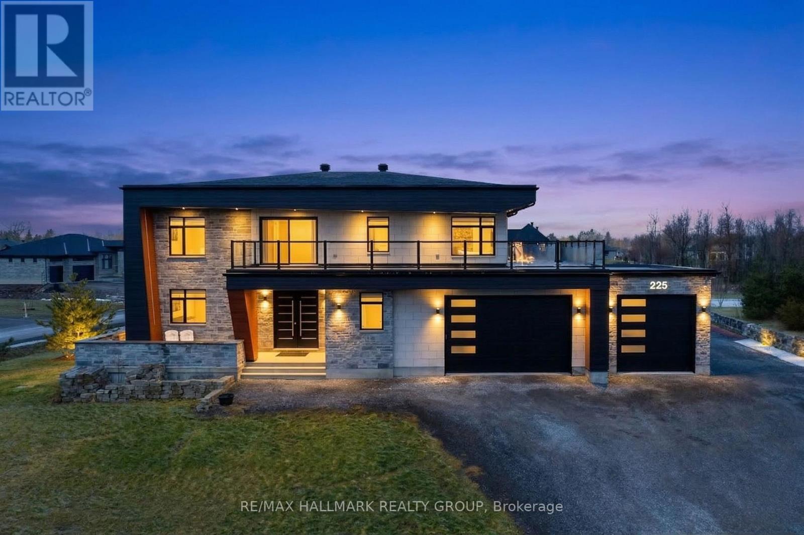 225 SUMMERVIEW TERRACE, Ottawa, Ontario