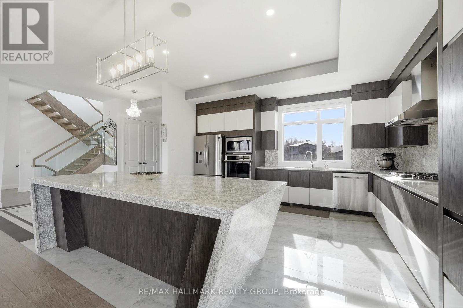 225 Summerview Terrace, Ottawa, Ontario  K4P 0E9 - Photo 7 - X12884982