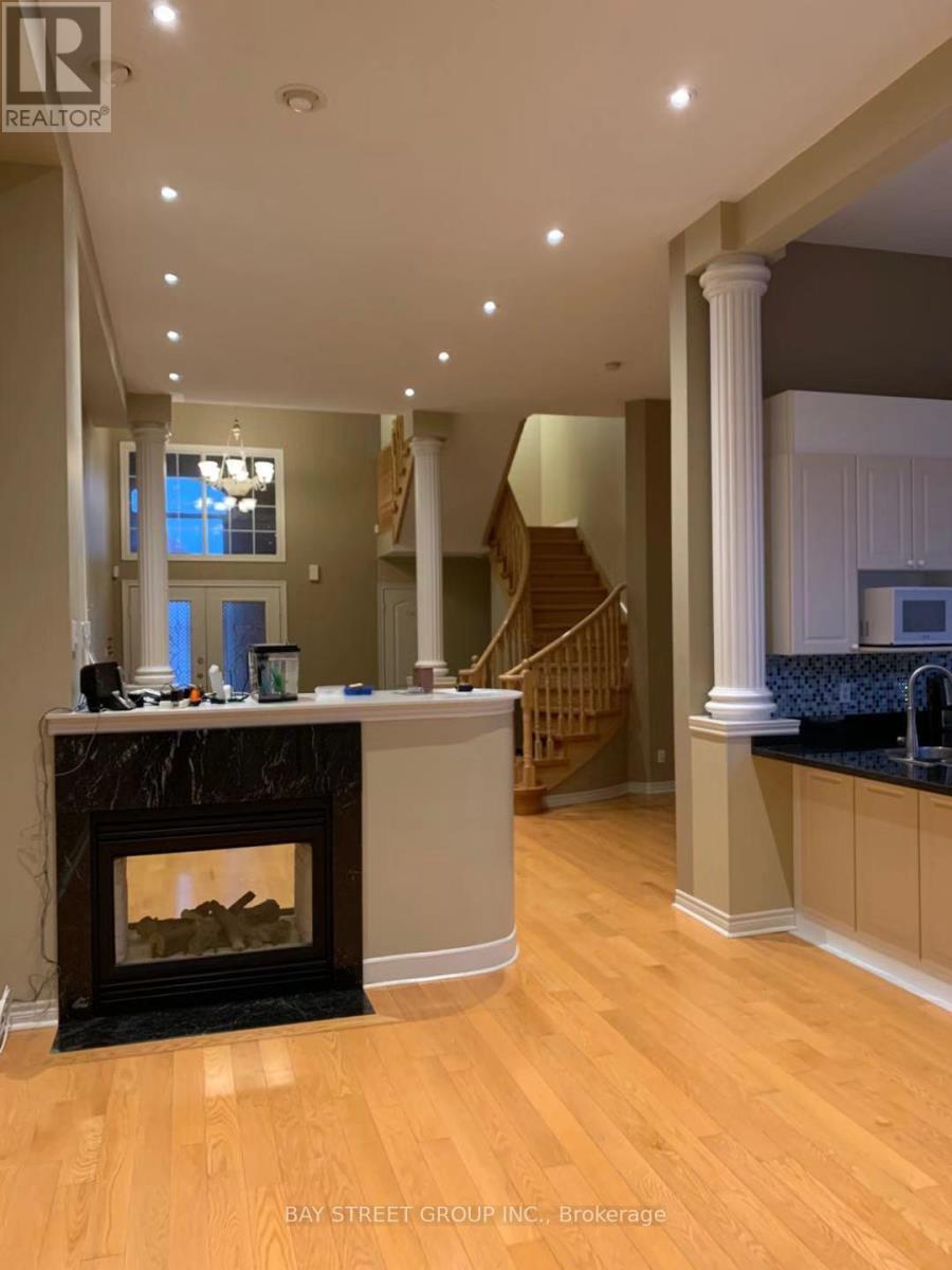 133 Frank Endean Road, Richmond Hill, Ontario  L4S 1S7 - Photo 2 - N12884968