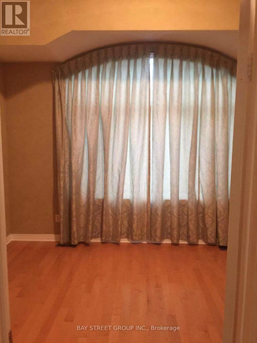 133 Frank Endean Road, Richmond Hill, Ontario  L4S 1S7 - Photo 8 - N12884968