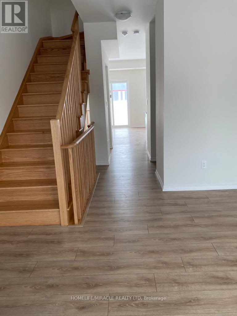 225 Danzatore Path, Oshawa, Ontario  L1L 0P9 - Photo 2 - E12875578