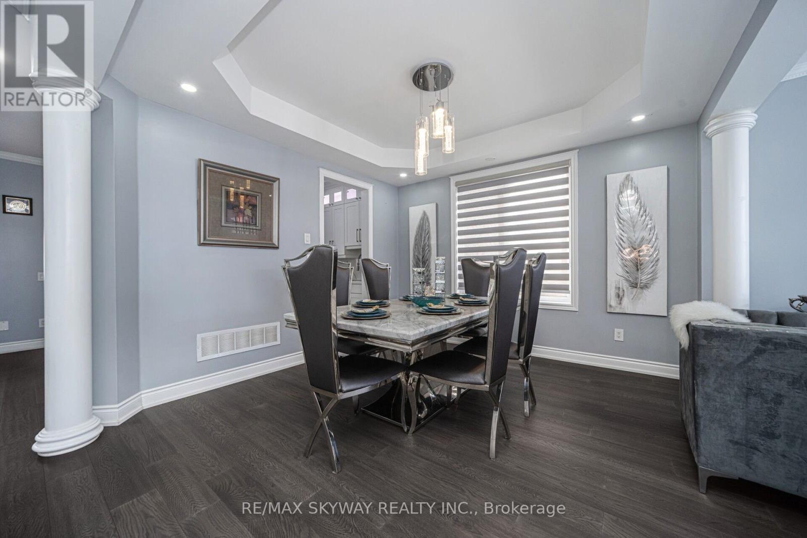 44 Eaglesprings Crescent, Brampton, Ontario L6P 2W2 - Photo 12 - W12884874