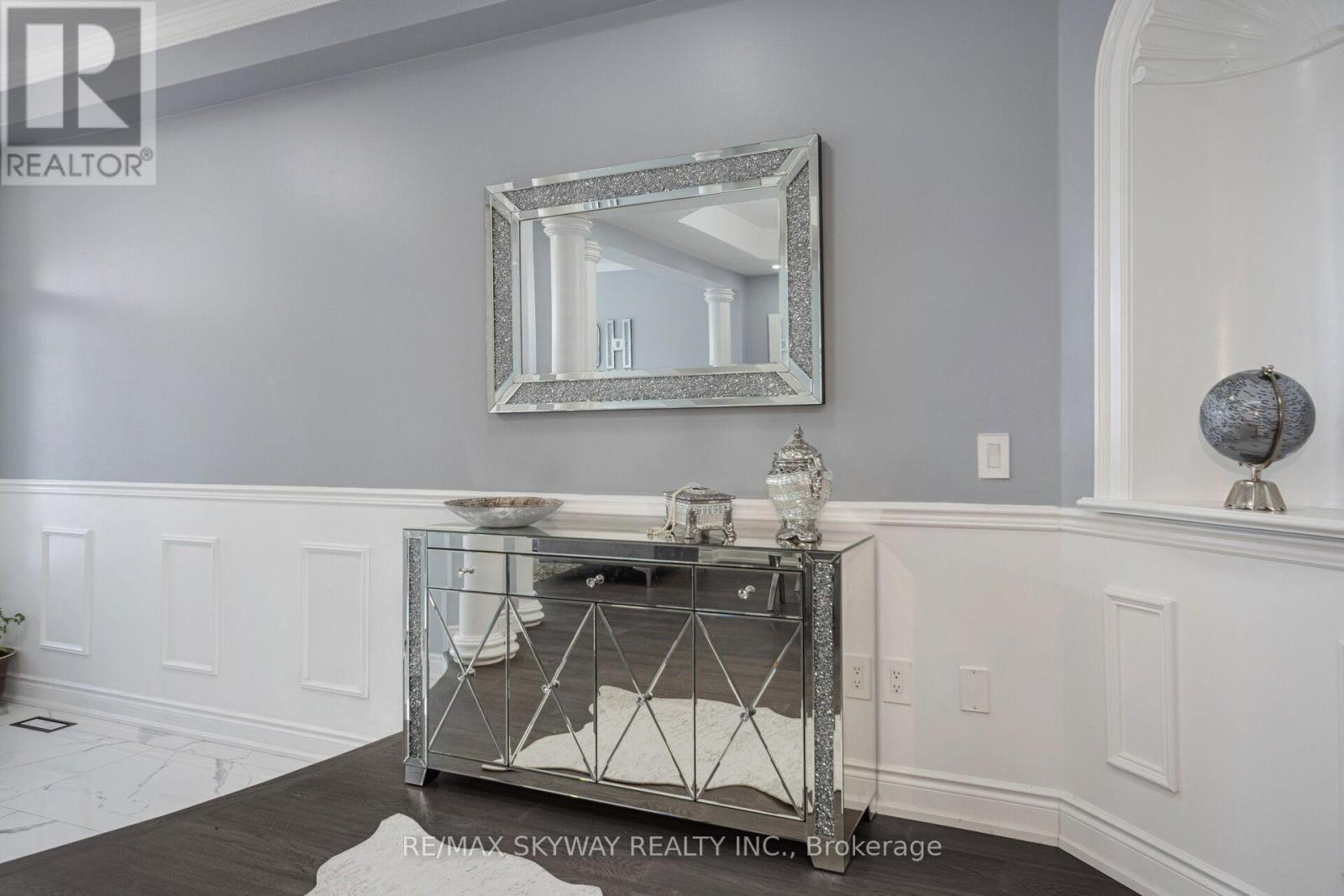 44 Eaglesprings Crescent, Brampton, Ontario L6P 2W2 - Photo 14 - W12884874