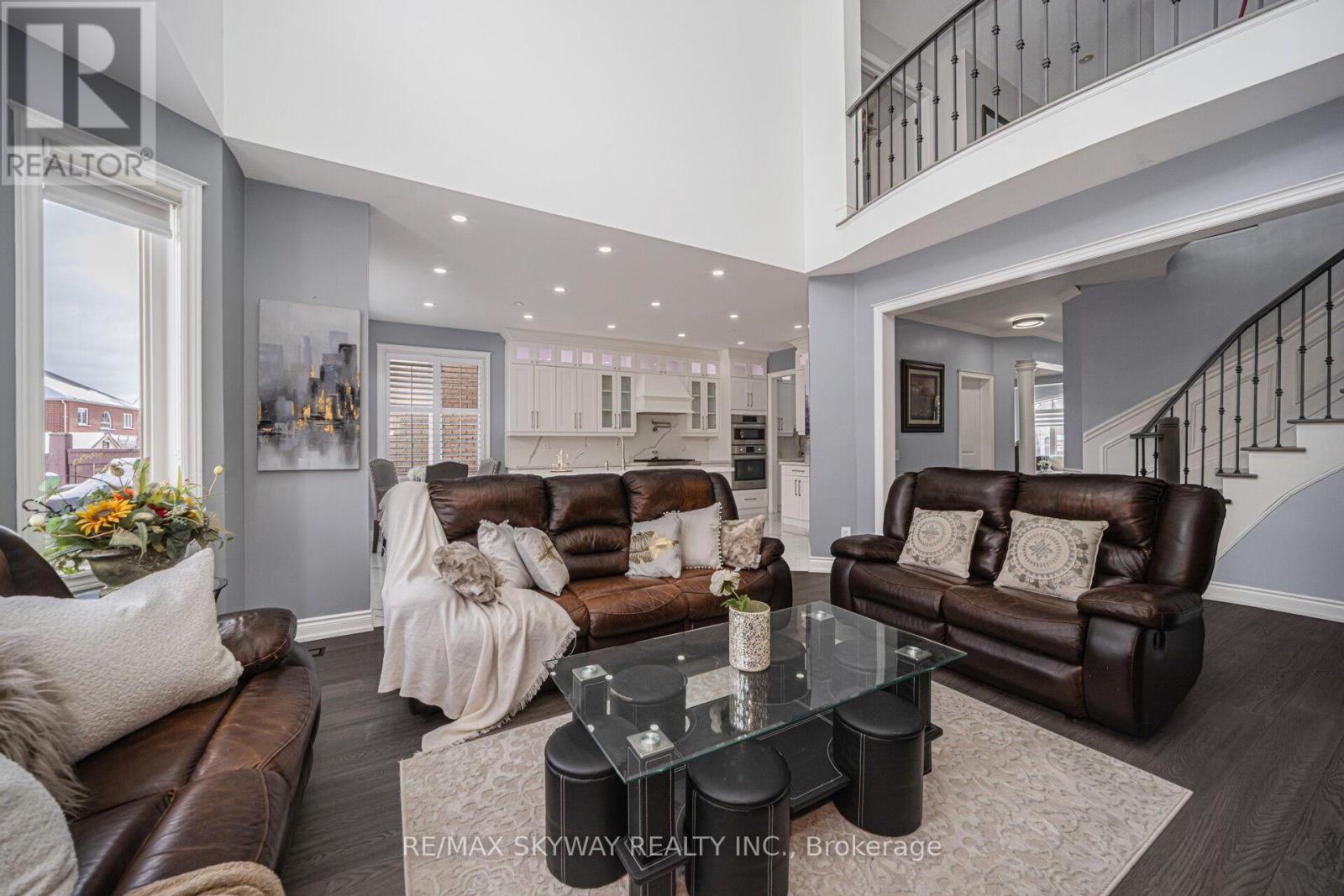 44 Eaglesprings Crescent, Brampton, Ontario L6P 2W2 - Photo 17 - W12884874