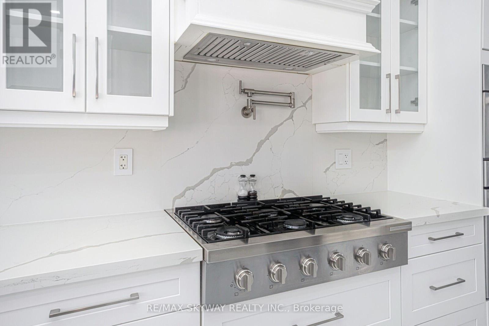 44 Eaglesprings Crescent, Brampton, Ontario L6P 2W2 - Photo 23 - W12884874