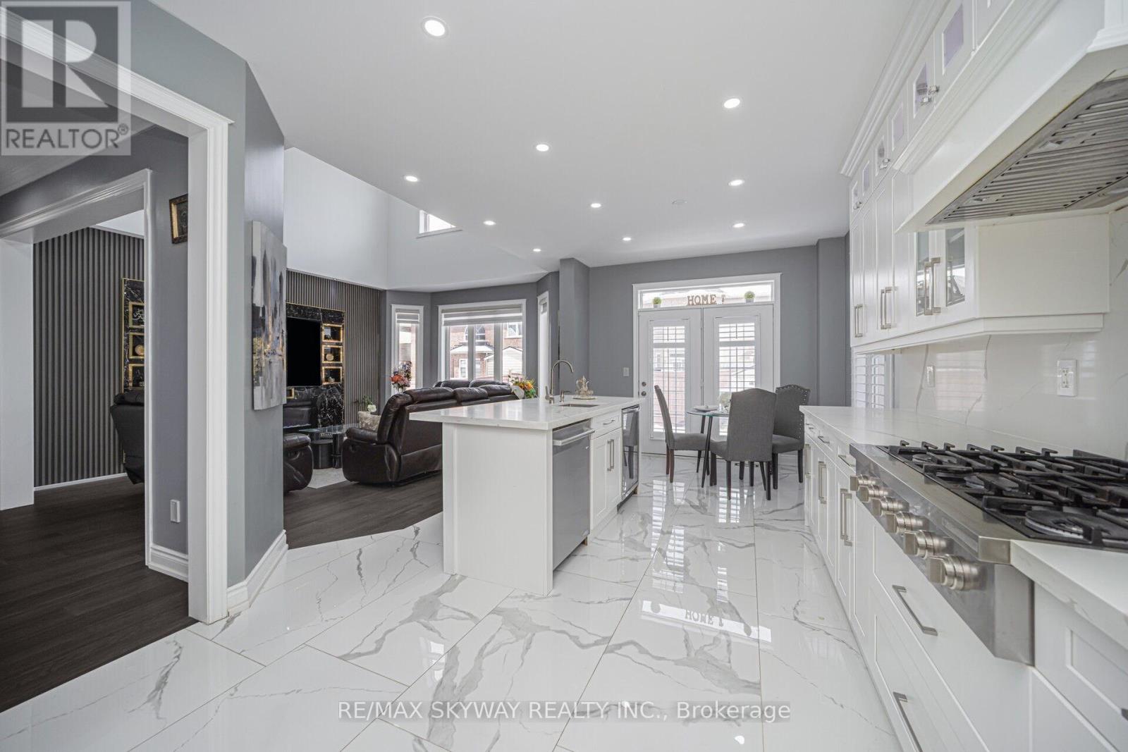 44 Eaglesprings Crescent, Brampton, Ontario L6P 2W2 - Photo 26 - W12884874