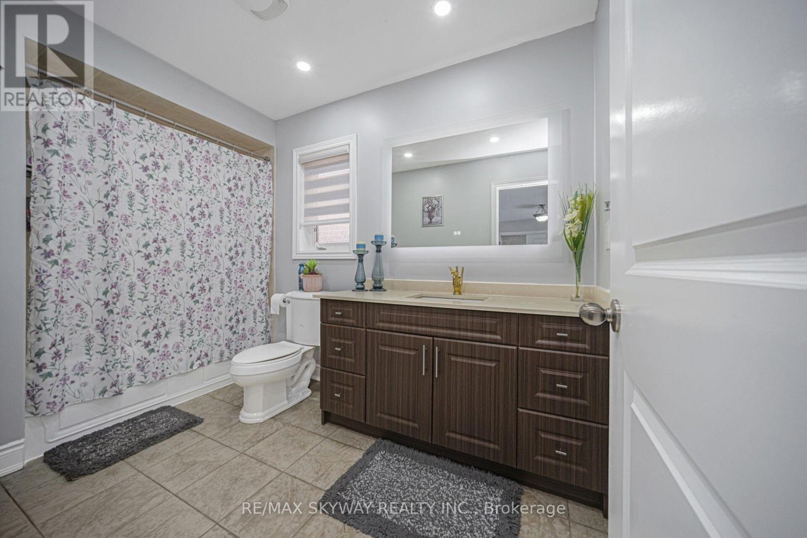 44 Eaglesprings Crescent, Brampton, Ontario L6P 2W2 - Photo 41 - W12884874