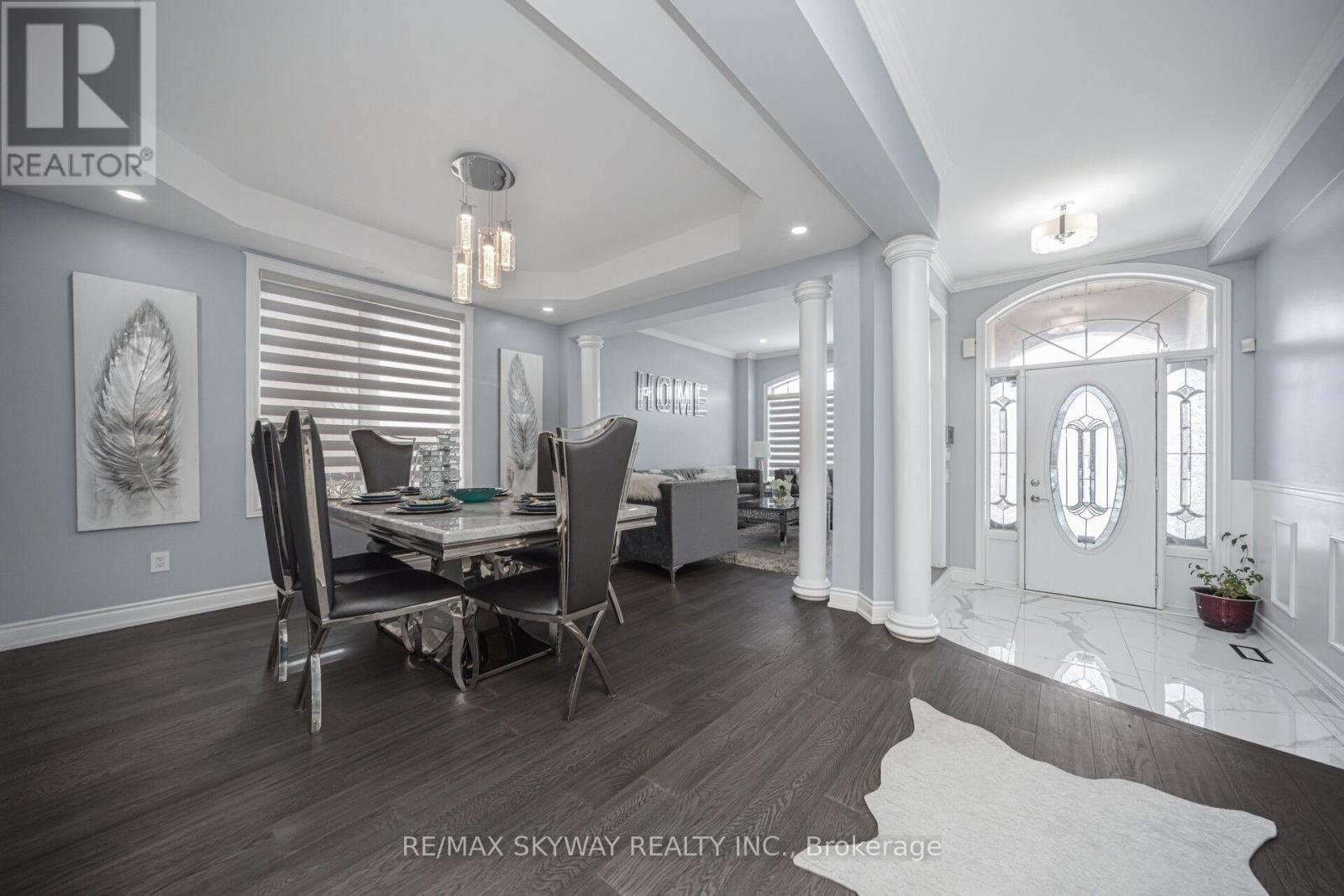 44 Eaglesprings Crescent, Brampton, Ontario L6P 2W2 - Photo 9 - W12884874