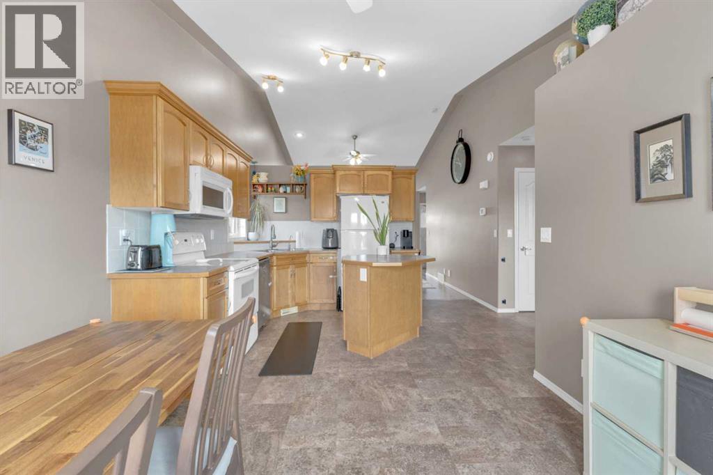 21 Hunter Road, Sylvan Lake, Alberta  T4S 2L6 - Photo 9 - A2252901