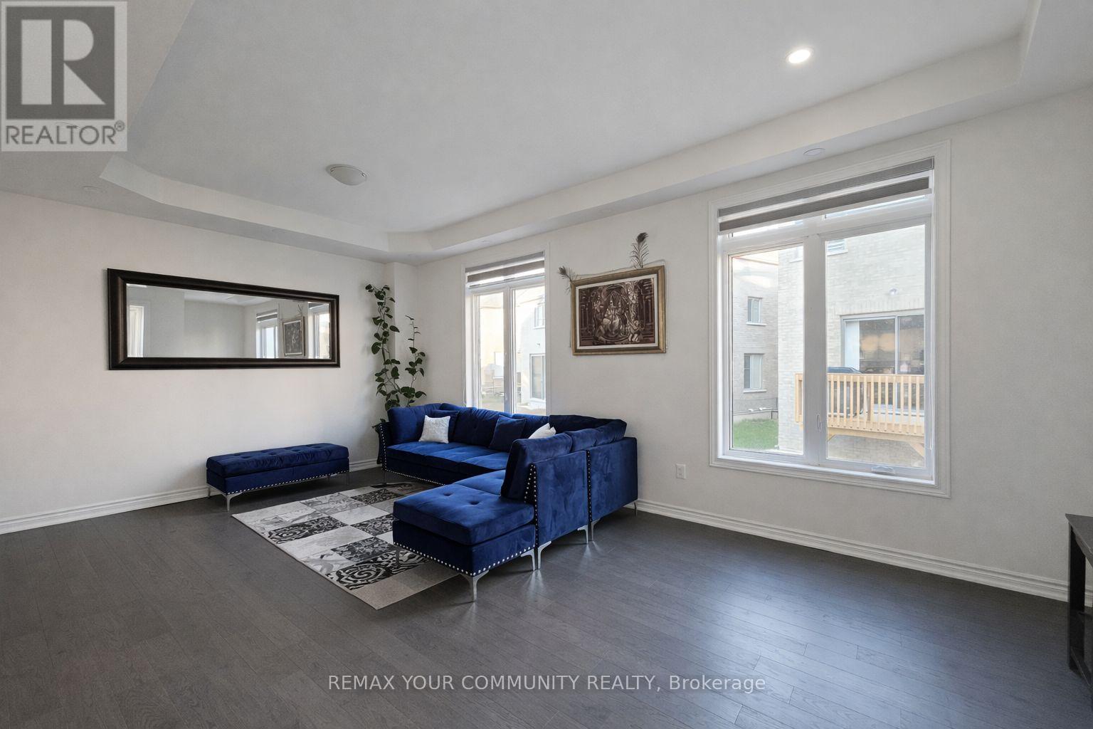 Main - 226 Miyako Court, Oshawa (Windfields), Ontario  L1L 0R7 - Photo 4 - E12831178