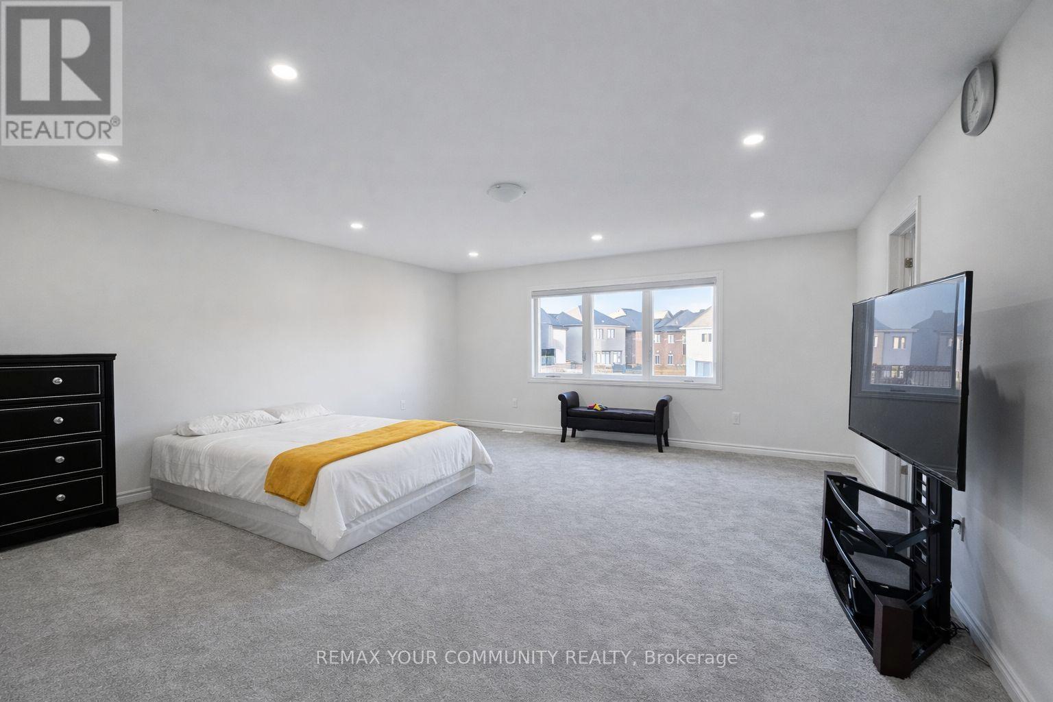 Main - 226 Miyako Court, Oshawa (Windfields), Ontario  L1L 0R7 - Photo 6 - E12831178