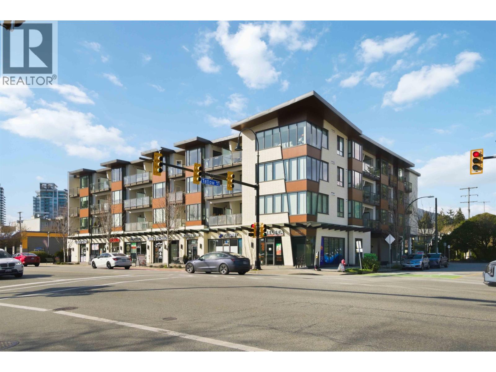 204 1633 TATLOW AVENUE, north vancouver, British Columbia