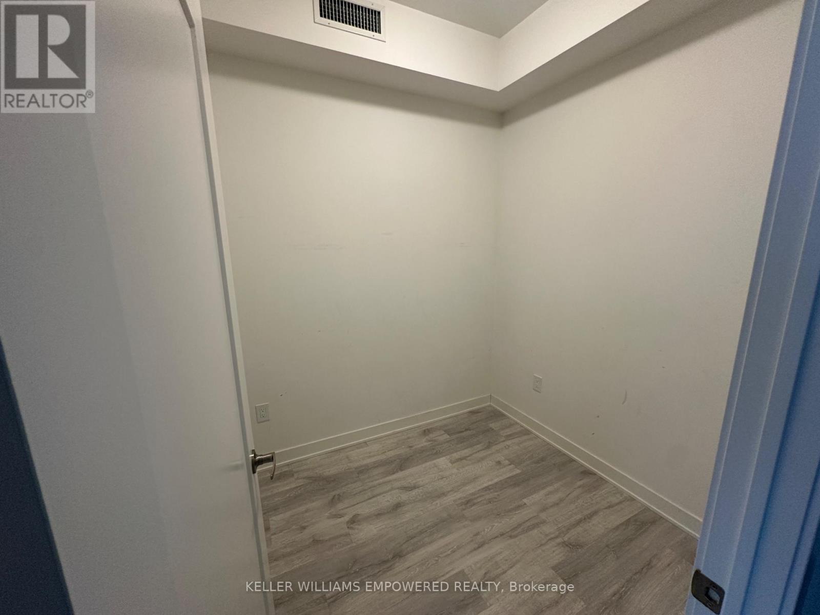 1527 - 70 Princess Street, Toronto, Ontario  M5A 0X6 - Photo 8 - C12884996