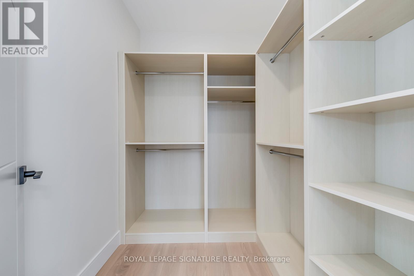 24 Merritt Road, Toronto, Ontario  M4B 3K5 - Photo 14 - E12884998