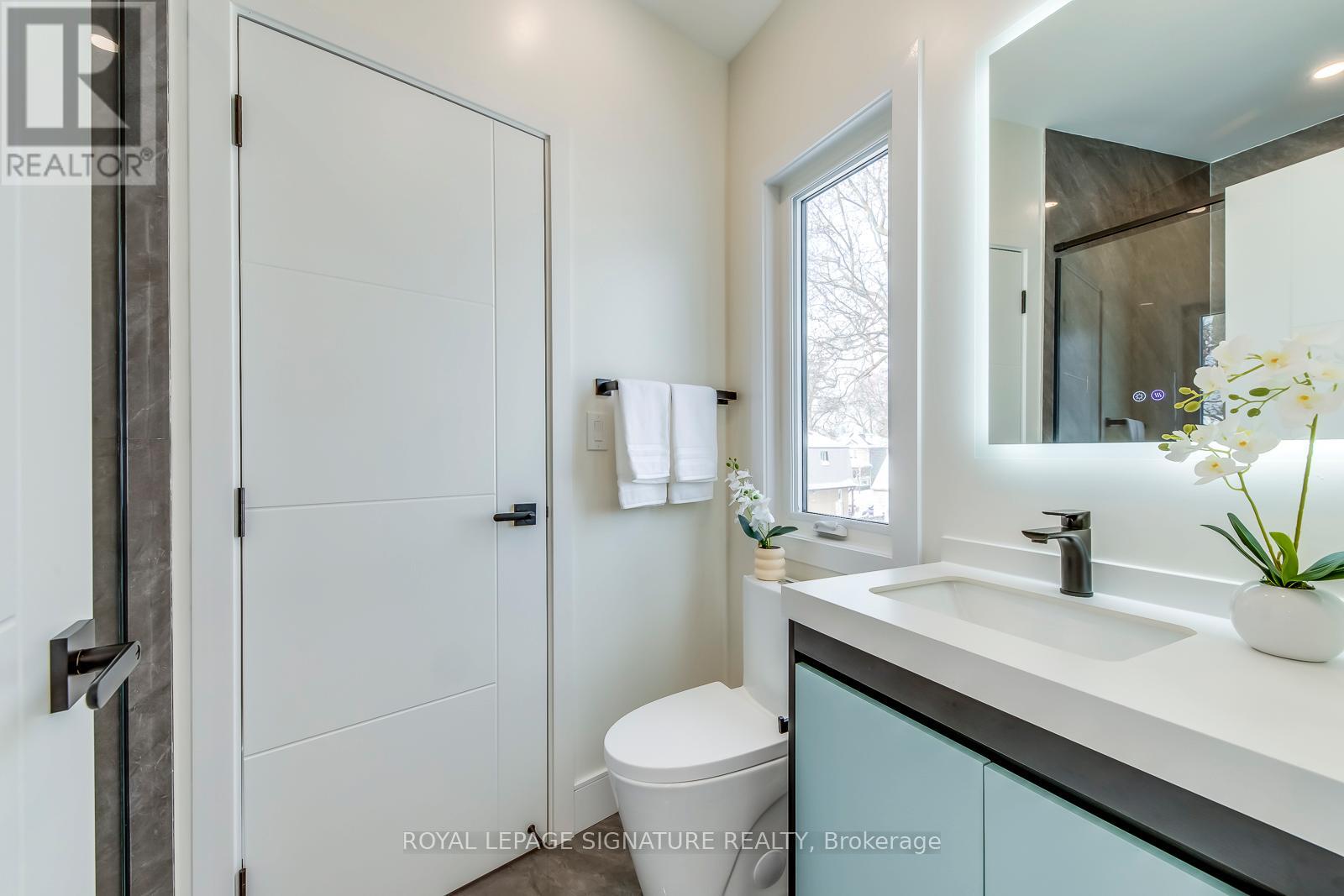 24 Merritt Road, Toronto, Ontario  M4B 3K5 - Photo 21 - E12884998