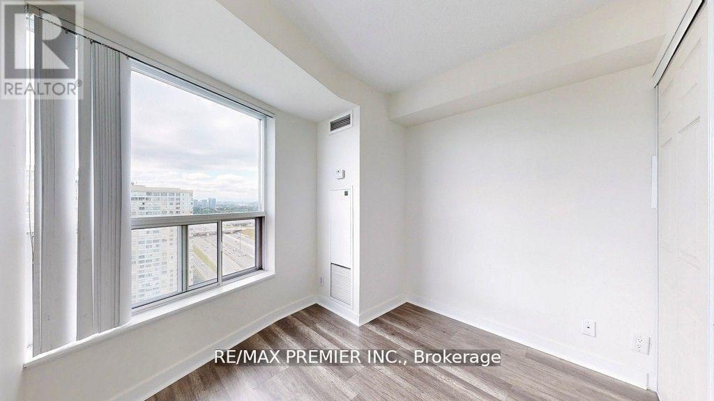 3010 - 36 Lee Centre Drive, Toronto, Ontario  M1H 3J1 - Photo 6 - E12885022