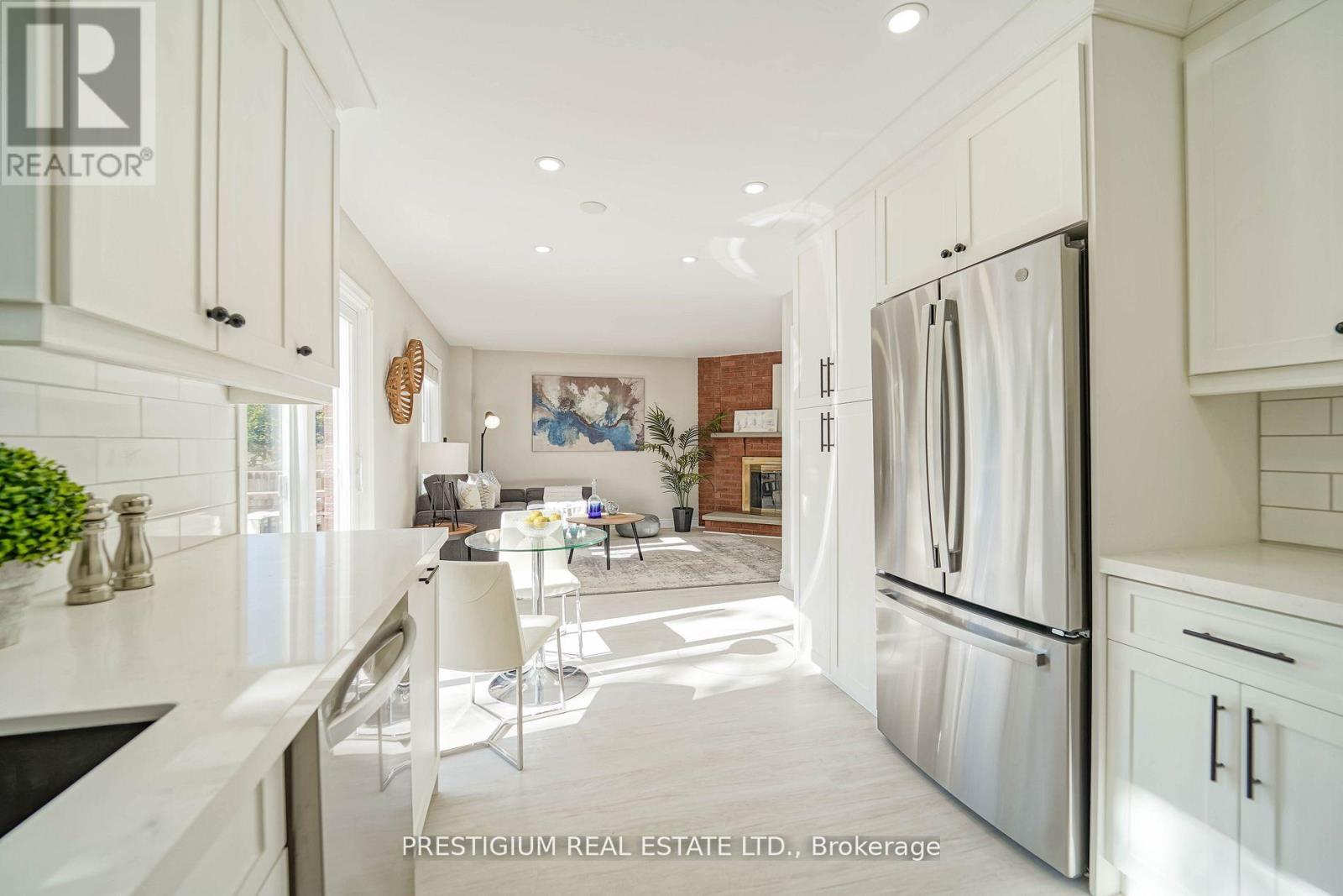 Upper - 55 Fifefield Drive, Vaughan, Ontario  L6A 1J2 - Photo 16 - N12885000