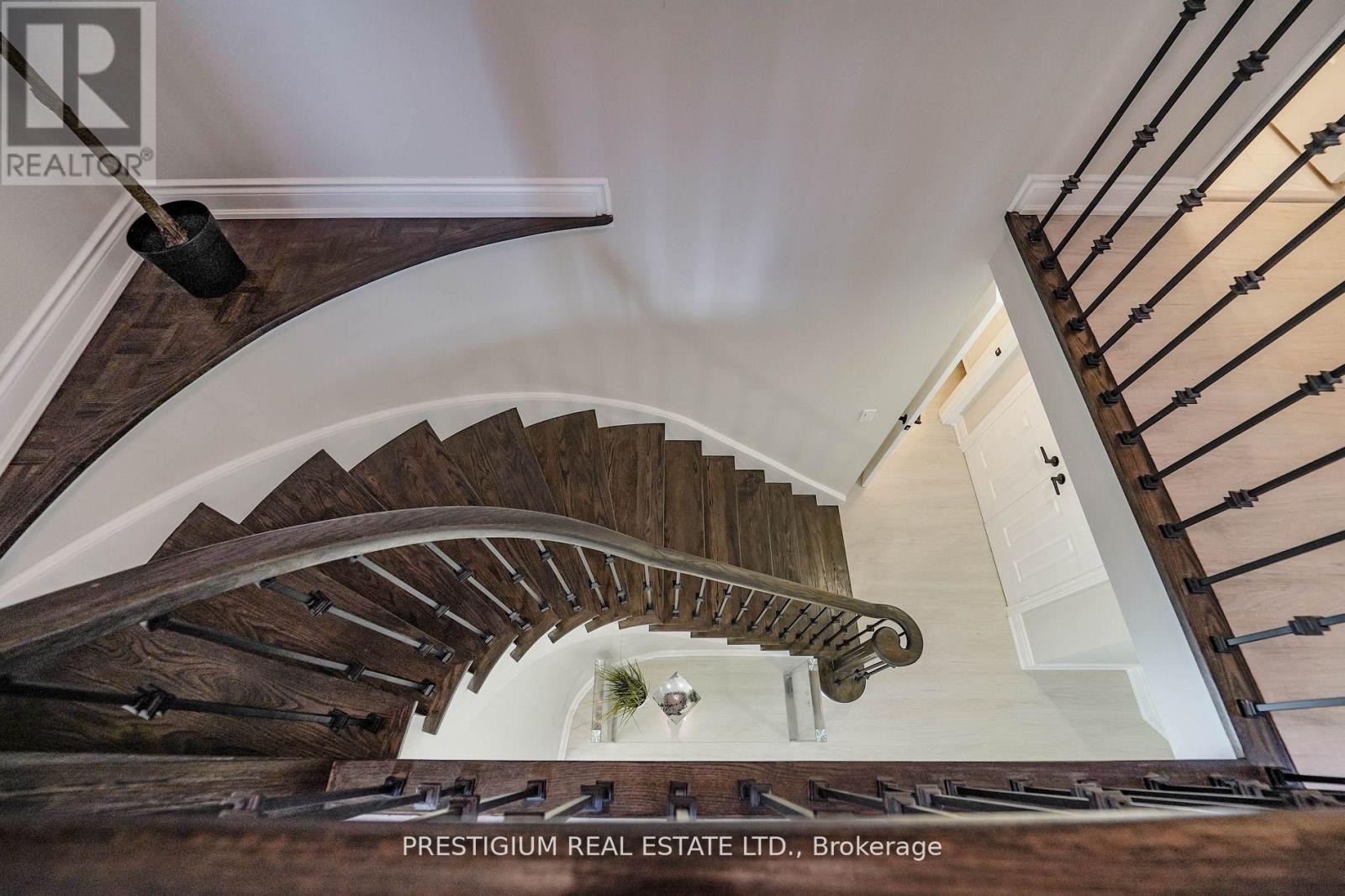 Upper - 55 Fifefield Drive, Vaughan, Ontario  L6A 1J2 - Photo 19 - N12885000