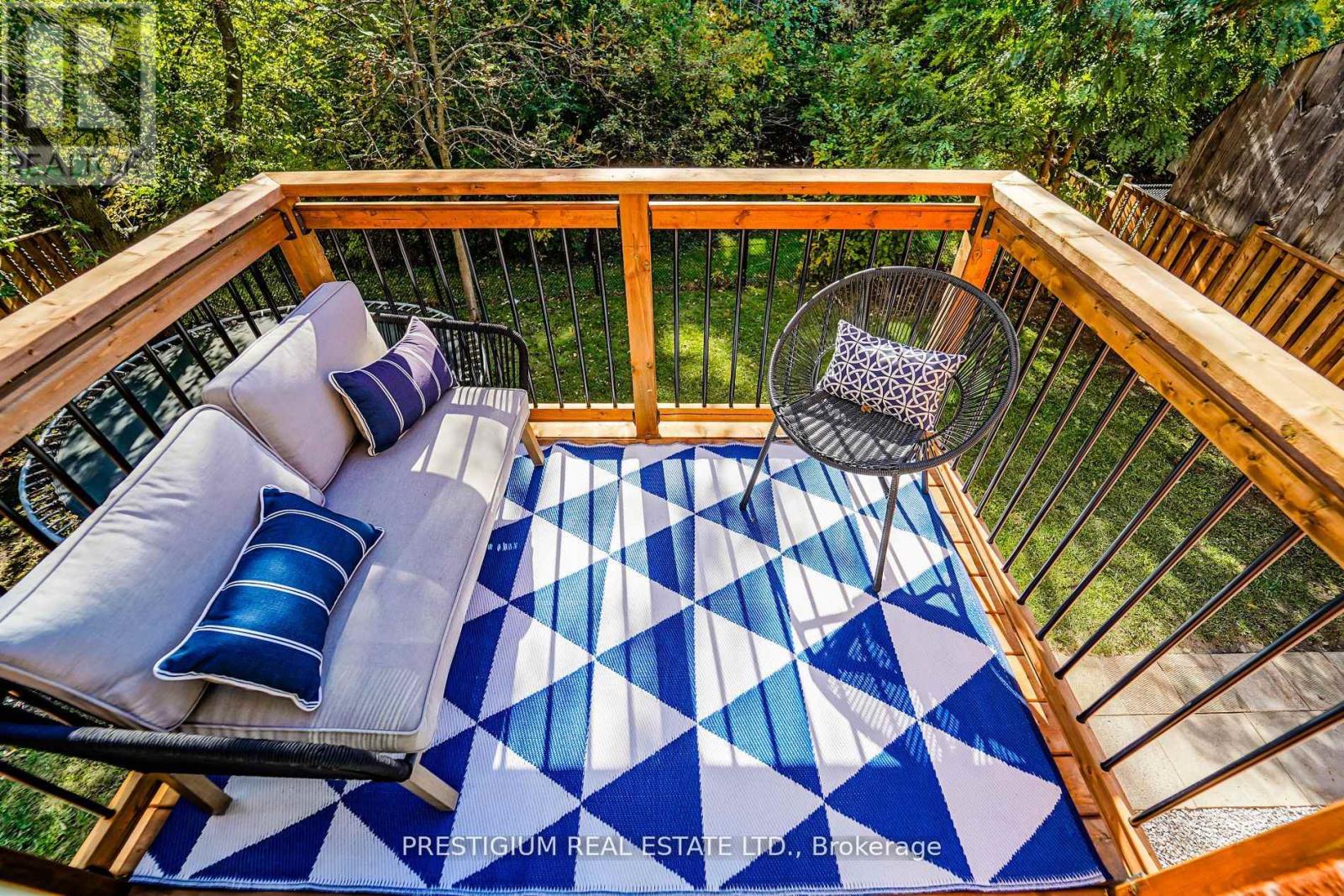 Upper - 55 Fifefield Drive, Vaughan, Ontario  L6A 1J2 - Photo 2 - N12885000